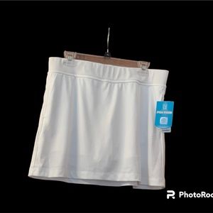 Women’s PGA TOUR Skort's Size Large, Color Bright White, Never Worn with Tags